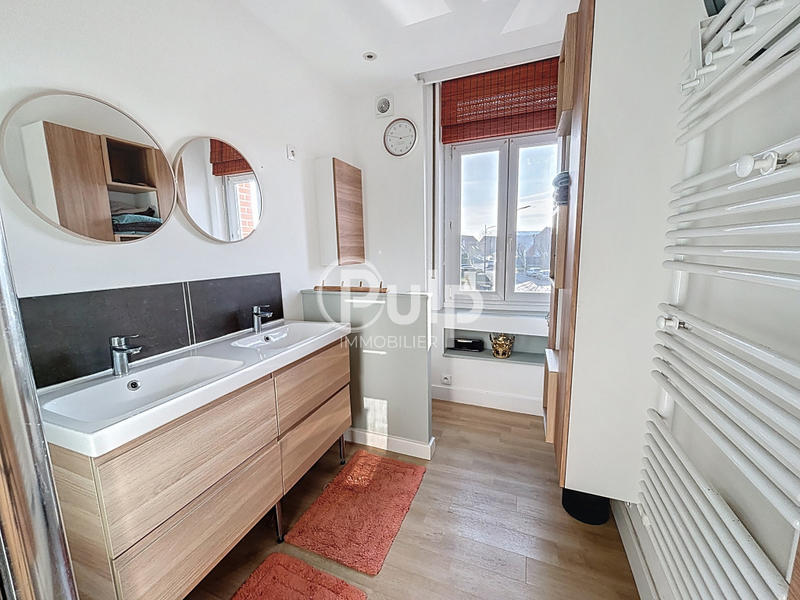 Maison bourgeoise - 142 m² - 6 pièces