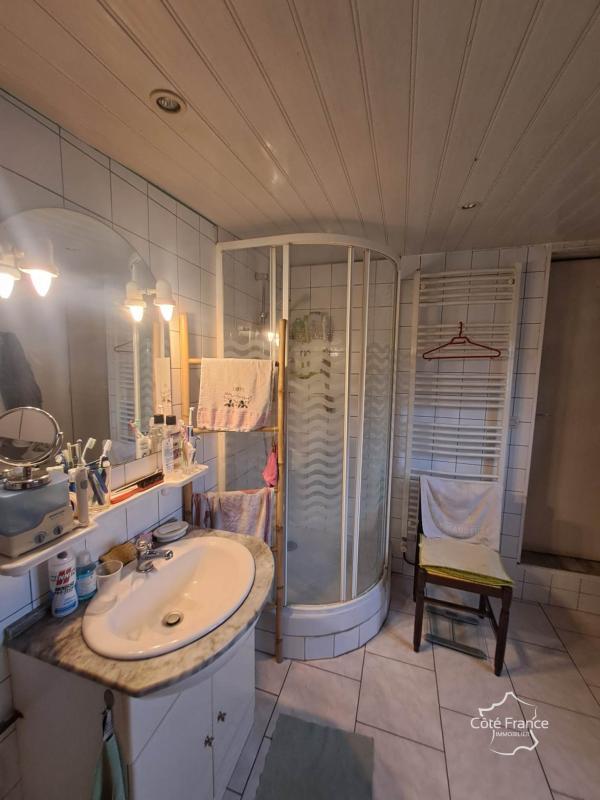 Maison - 217 m² - 6 pièces