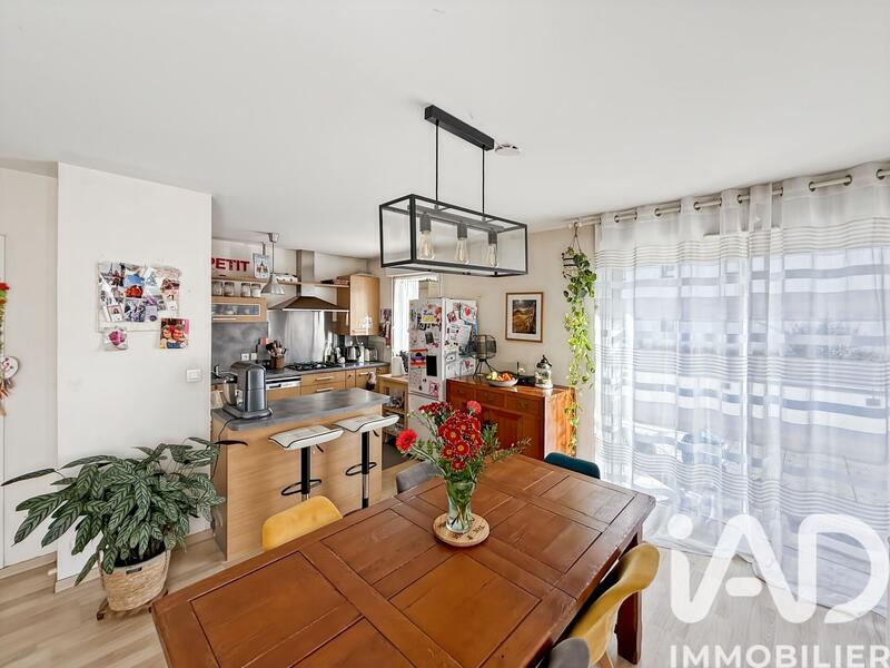 Appartement - 64 m² - 3 pièces