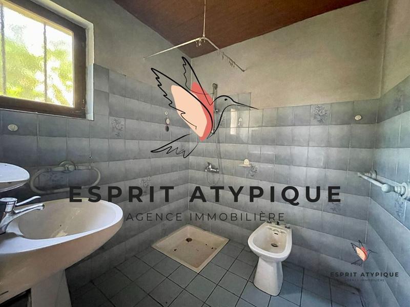 Propriété - 92 m² - 4 pièces