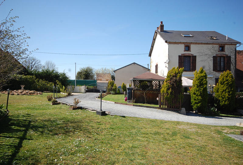 Maison - 194 m² - 7 pièces