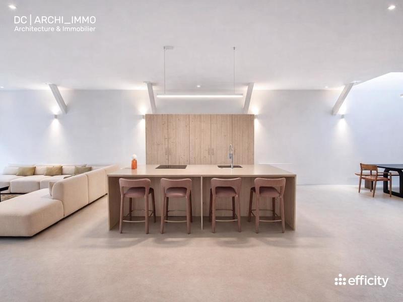 Appartement - 168 m² - 7 pièces