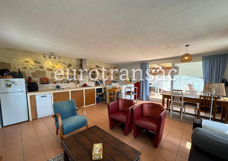 Maison de village - 80 m² - 4 pièces