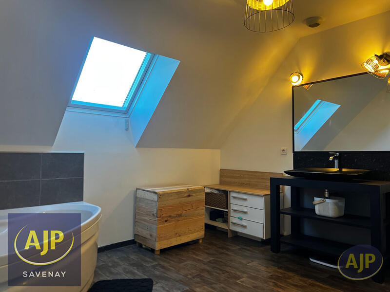 Maison - 157 m² - 6 pièces