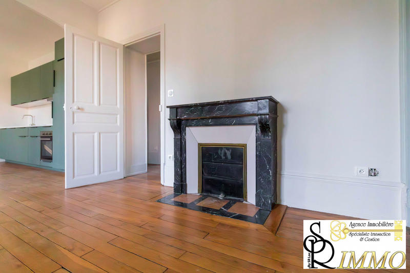 Appartement - 82 m² - 4 pièces