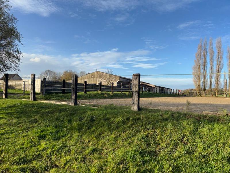 Terrain industriel - 27 818 m²