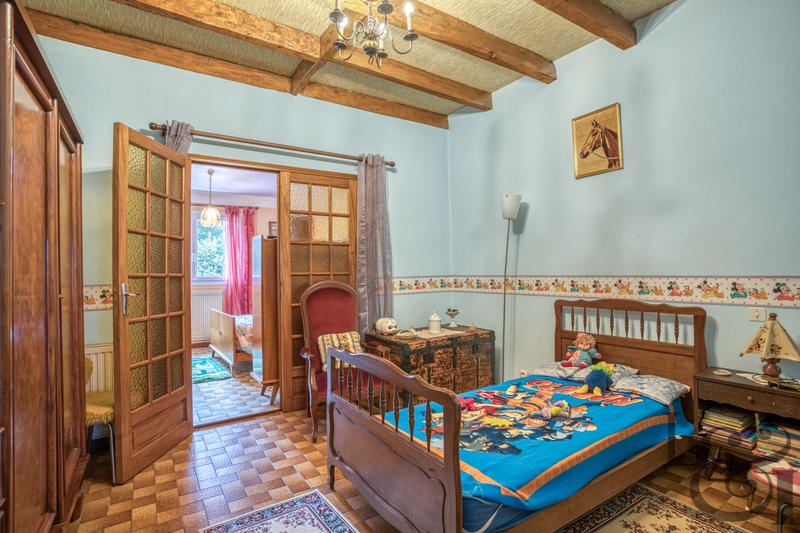 Maison - 365 m² - 13 pièces