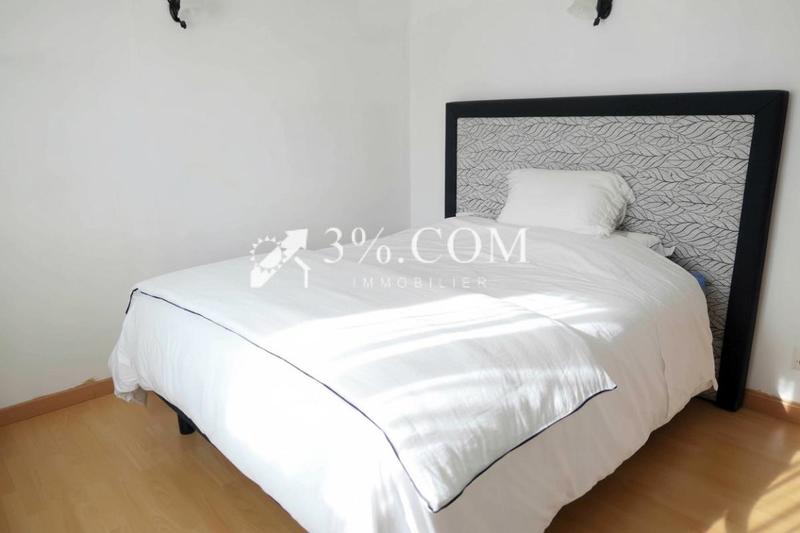 Maison - 181 m² - 6 pièces