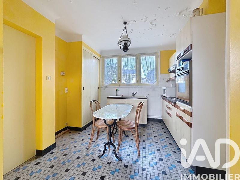 Maison - 90 m² - 5 pièces