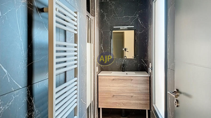 Villa - 200 m² - 6 pièces