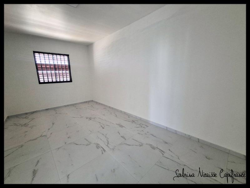 Maison - 209 m² - 6 pièces