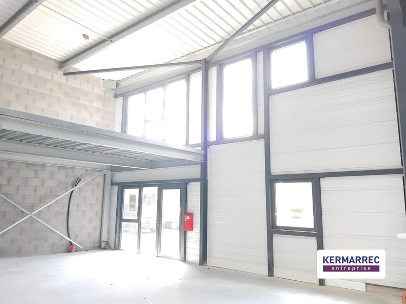 Local d'activités - 370 m²