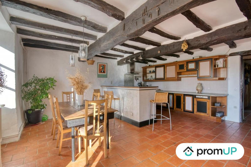 Maison - 200 m² - 6 pièces