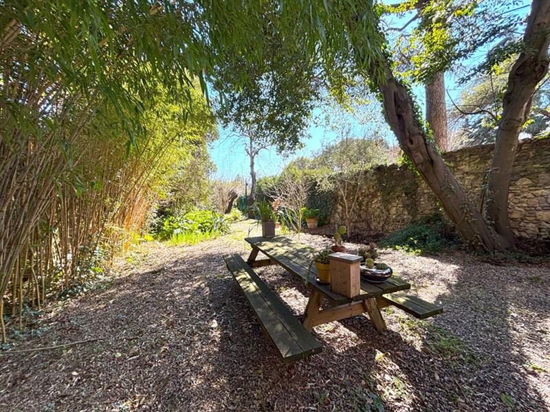 Maison - 265 m² - 11 pièces