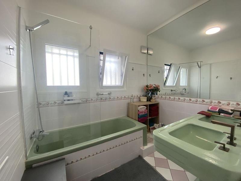 Appartement - 133 m² - 4 pièces