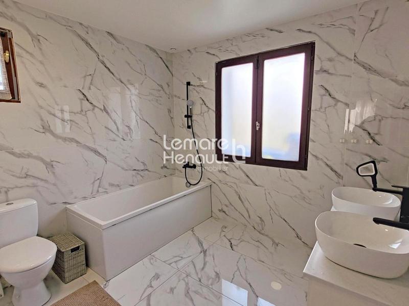 Pavillon - 105 m² - 6 pièces