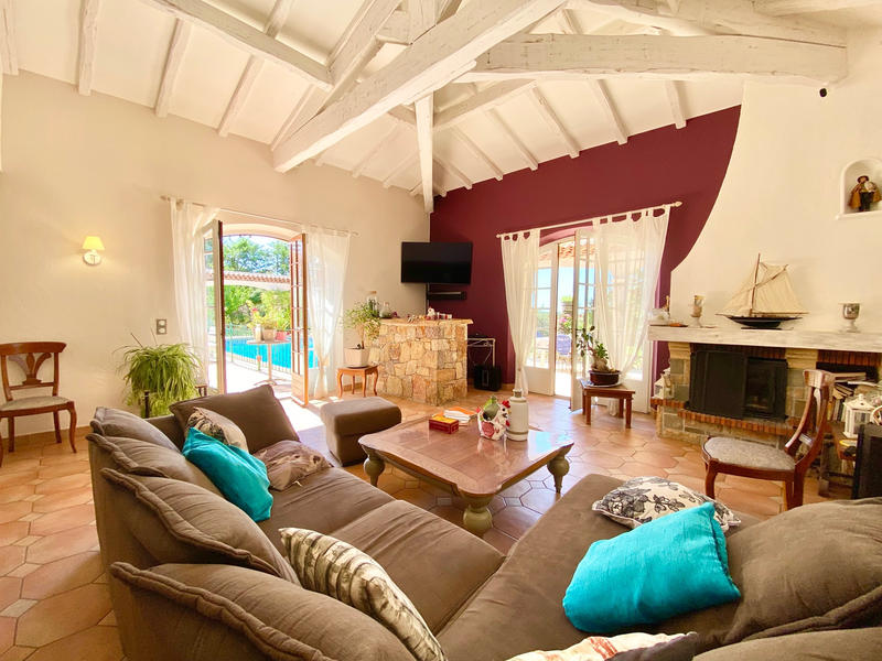 Maison - 287 m² - 9 pièces