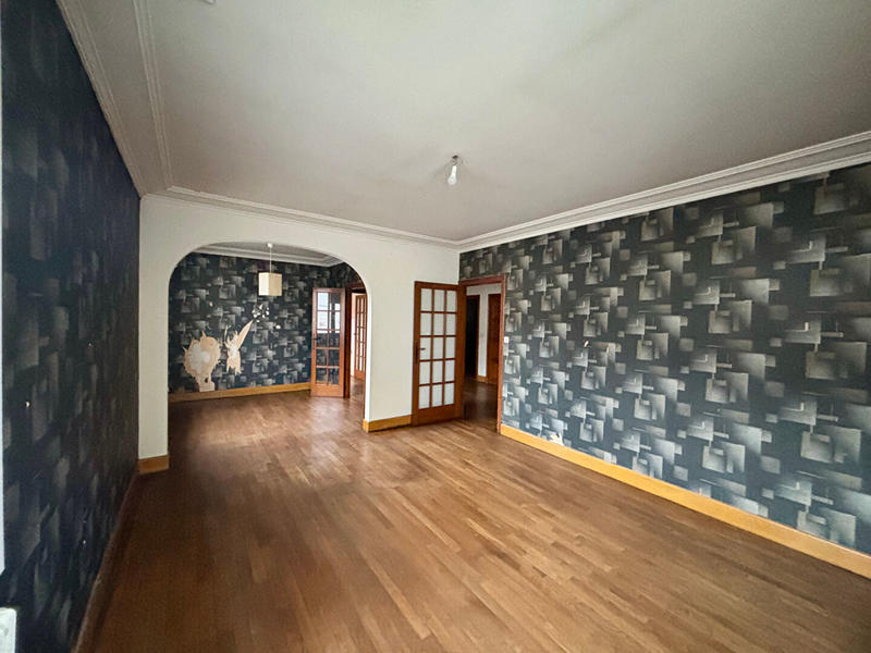 Maison - 180 m² - 6 pièces