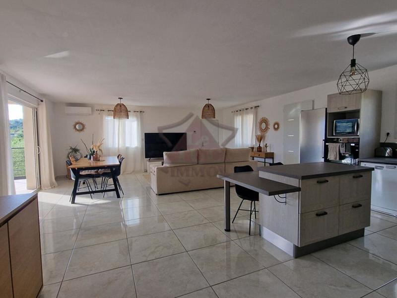 Villa - 100 m² - 4 pièces