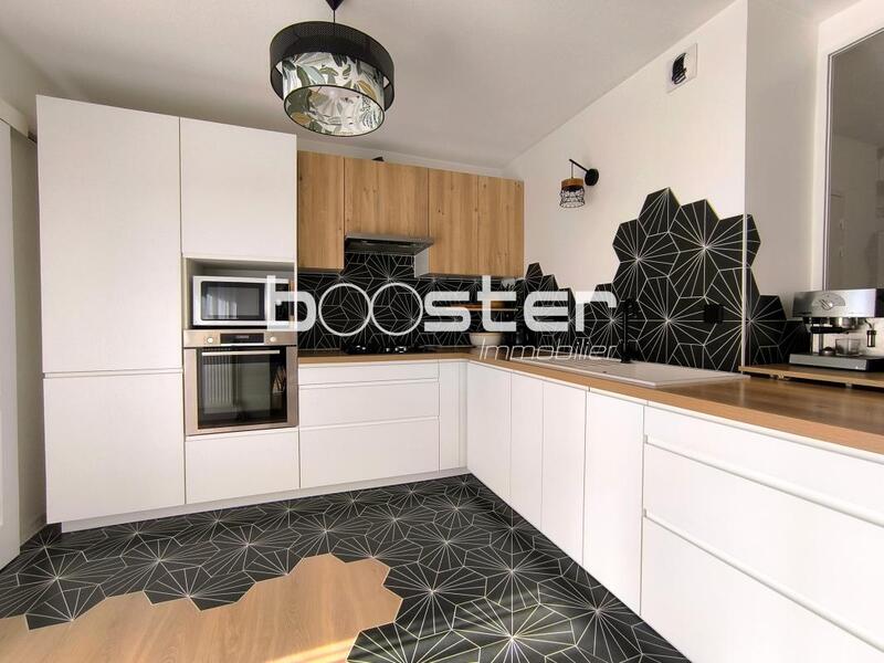 Appartement ancien - 83 m² - 4 pièces