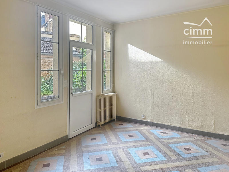 Bureau - 125 m² - 6 pièces