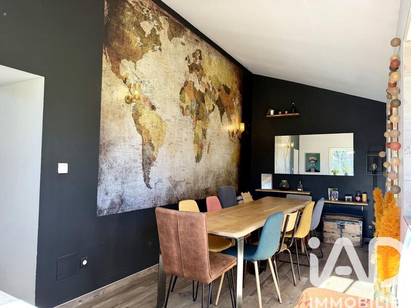 Maison - 180 m² - 7 pièces