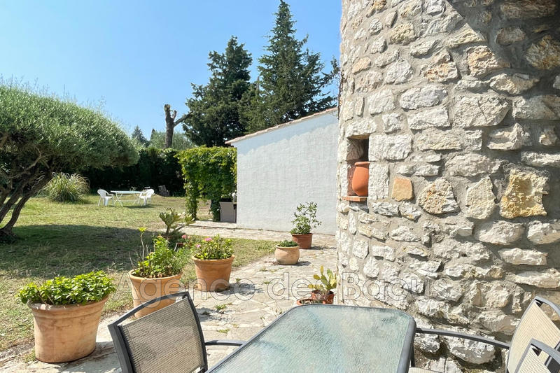 Propriété - 190 m² - 6 pièces