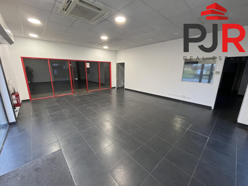Local d'activités - 447 m²