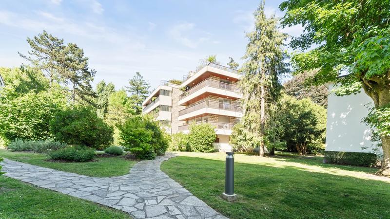 Appartement - 142 m² - 6 pièces