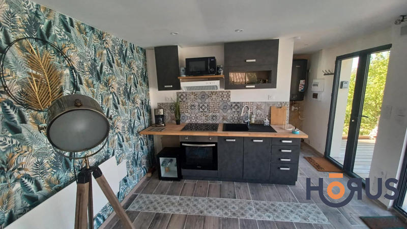 Viager - Villa - 470 m² - 9 pièces