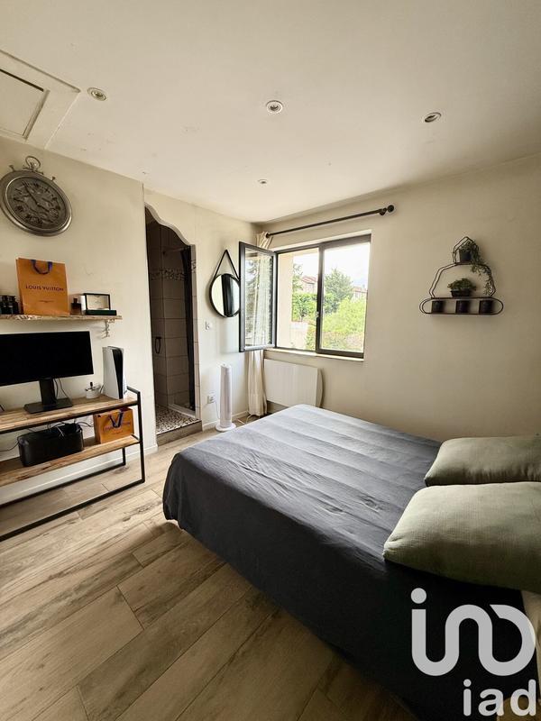 Maison - 202 m² - 5 pièces