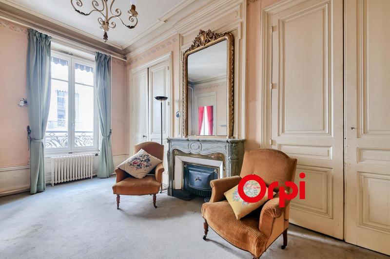 Appartement - 202 m² - 5 pièces