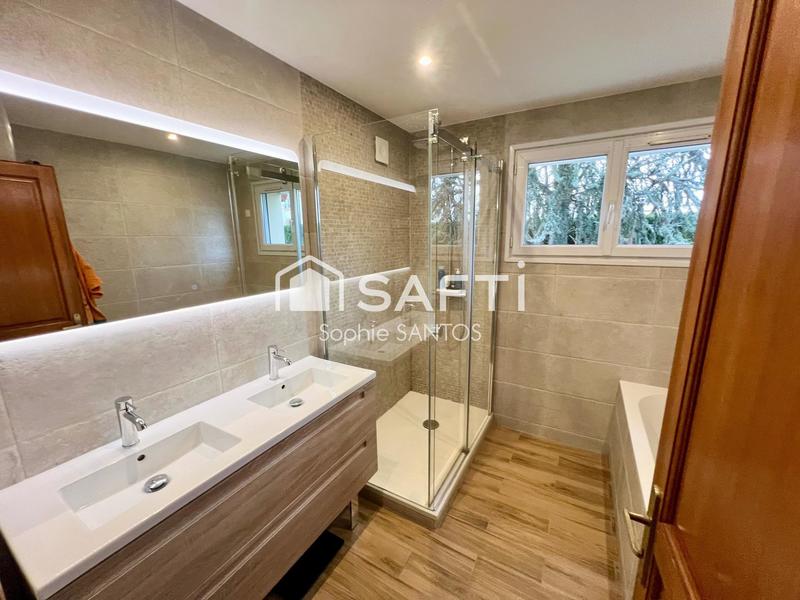 Maison - 185 m² - 7 pièces