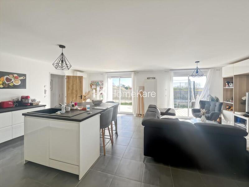 Maison - 92 m² - 4 pièces