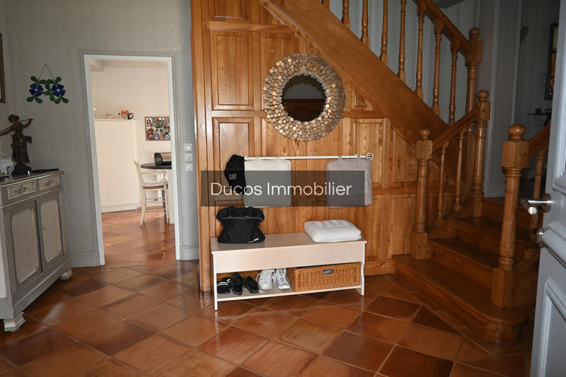 Maison - 240 m² - 7 pièces