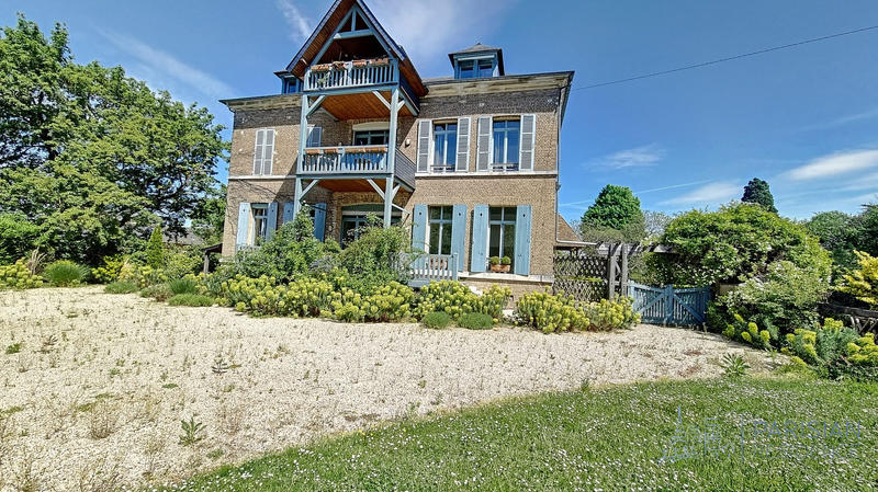 Appartement - 125 m² - 5 pièces