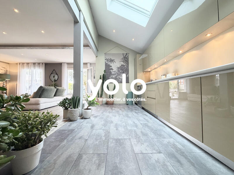 Maison - 135 m² - 6 pièces