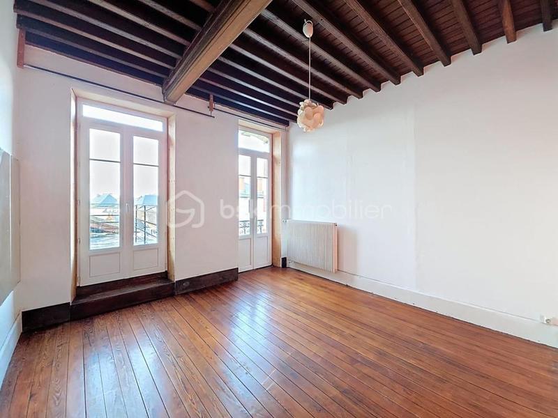 Maison - 185 m² - 7 pièces