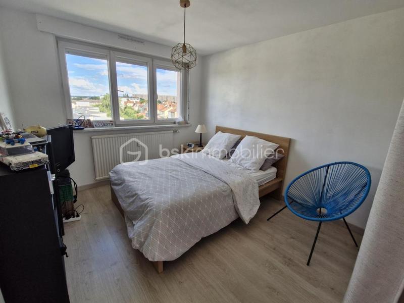 Appartement - 80 m² - 3 pièces