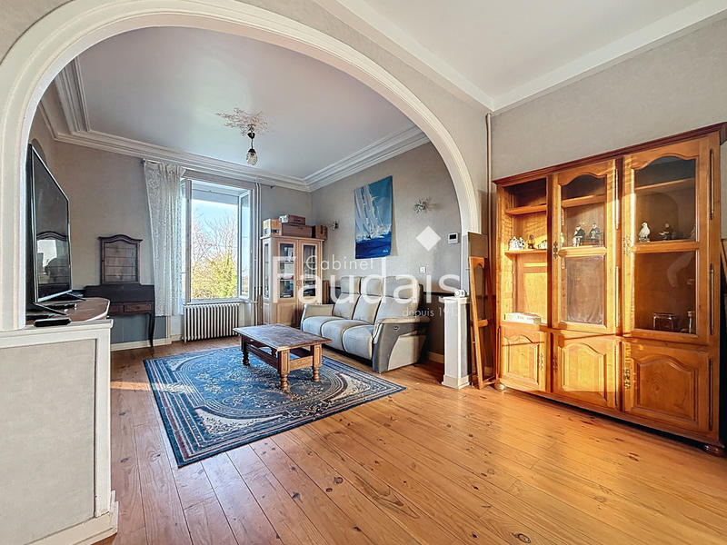 Maison - 147 m² - 5 pièces