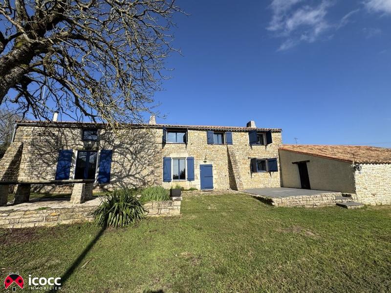 Maison en pierre - 163 m² - 7 pièces