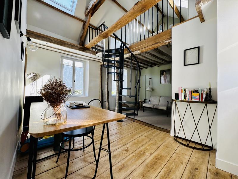 Maison - 90 m² - 5 pièces