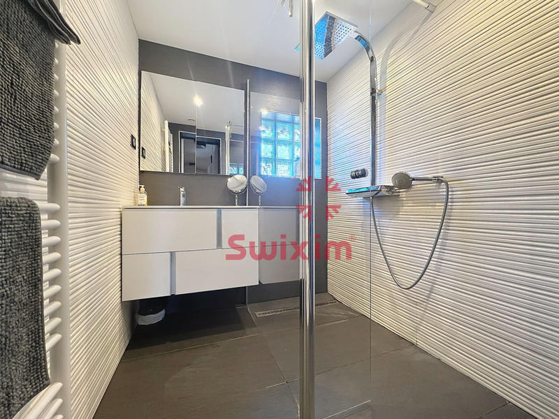 Maison - 105 m² - 6 pièces