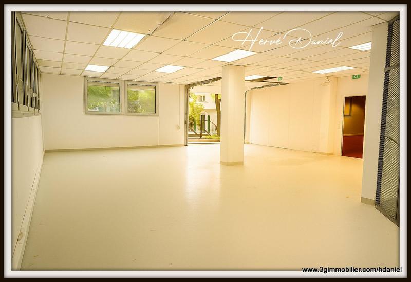 Bureau - 503 m² - 16 pièces