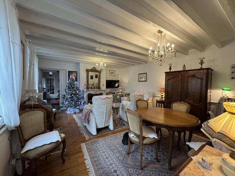 Maison - 163 m² - 5 pièces