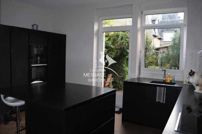 Maison bourgeoise - 483 m² - 14 pièces