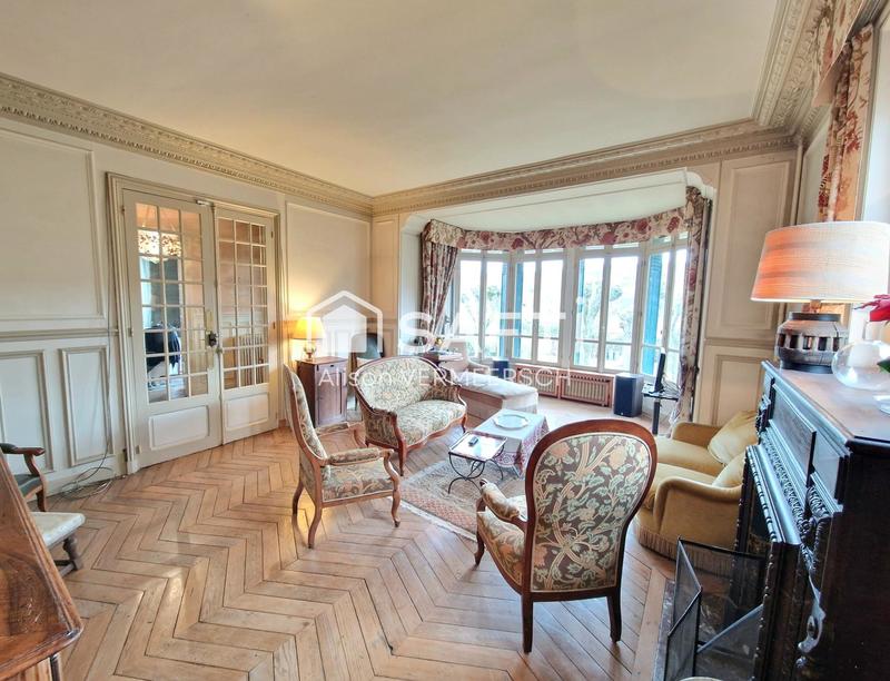 Maison - 191 m² - 9 pièces