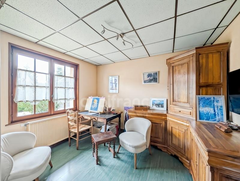 Maison - 246 m² - 9 pièces