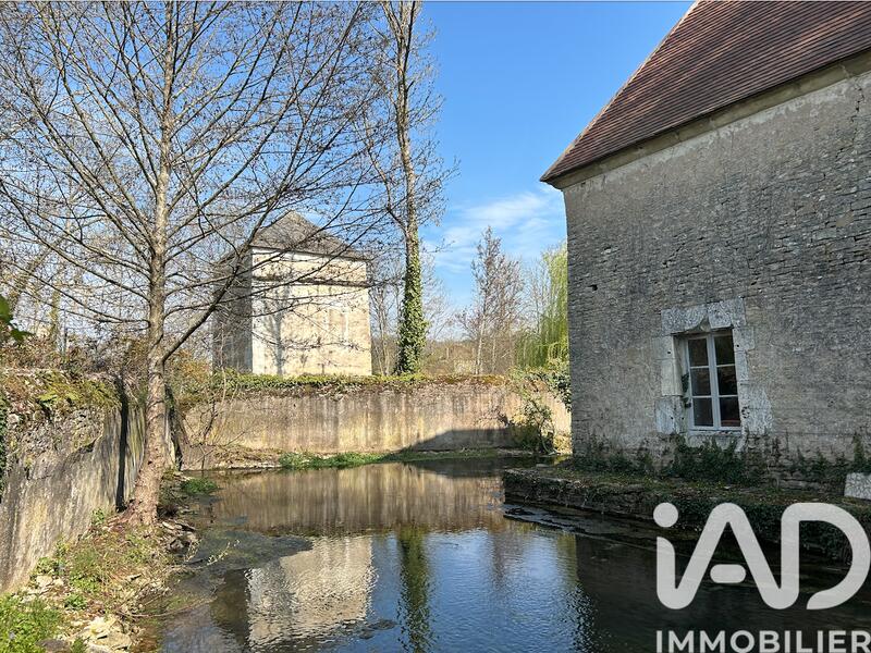 Maison - 214 m² - 6 pièces