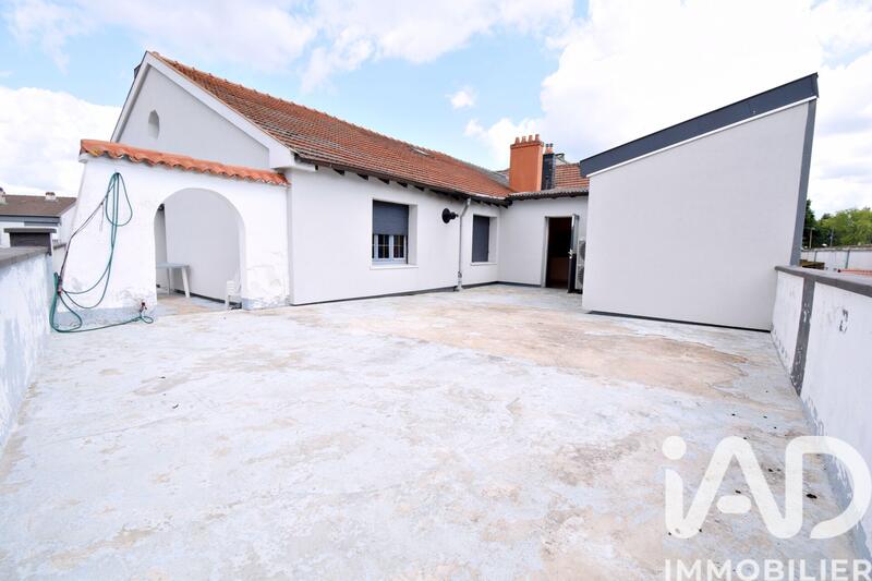 Appartement - 167 m² - 8 pièces